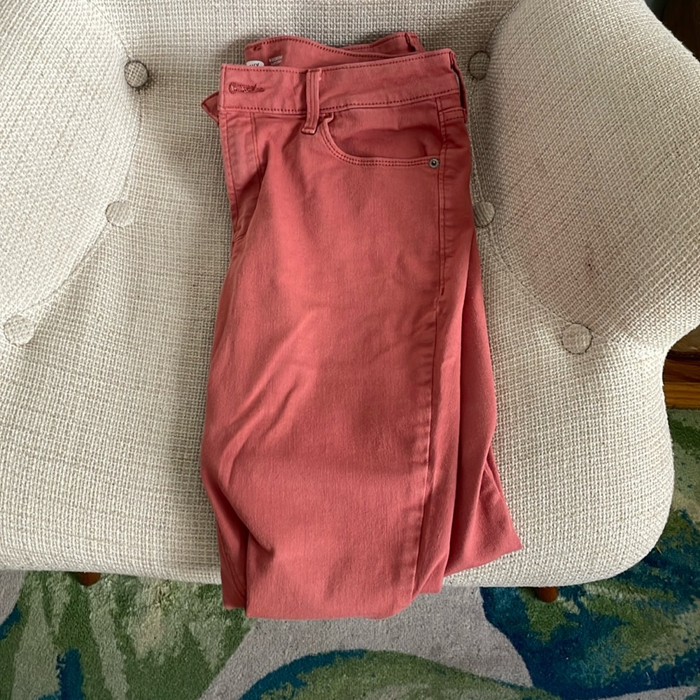 Size 10 Women’s Super Skinny Jeans (Old Navy)